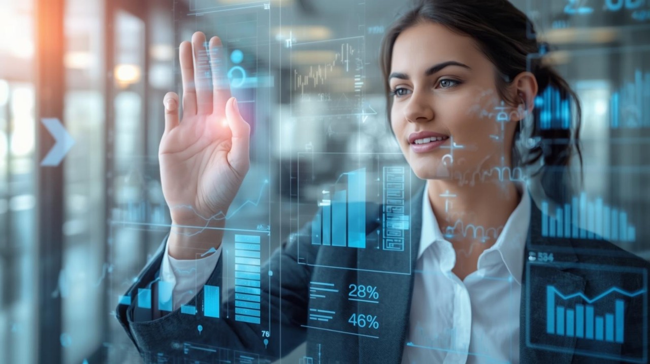 Person analyzing content from a paid digital marketing course.